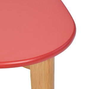 Table basse triangulaire ovale 63 cm plateau rouge et 3 pieds en bois massif  - MURFFY 4923
