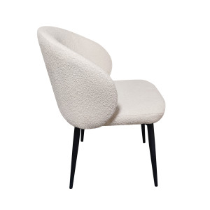 Chaise de repas en tissu bouclette imitation laine de mouton couleur blanc écru et pieds métal noir – SYRACUSE