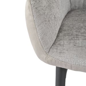 Chaise de repas avec accoudoirs en microfibre texturé doux couleur gris clair et pieds métal noir - ATLANTA