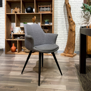 Chaise de repas avec accoudoirs en tissu gris clair et pieds métal noir – style contemporain – CALGARY