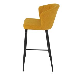 Lot de 2 chaises de bar H. 105 cm dossier forme de coquillage en tissu jaune moutarde piètement métal noir – MONTREAL